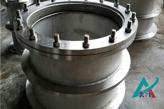 不锈钢柔性防水套管（穿墙套管）.jpg