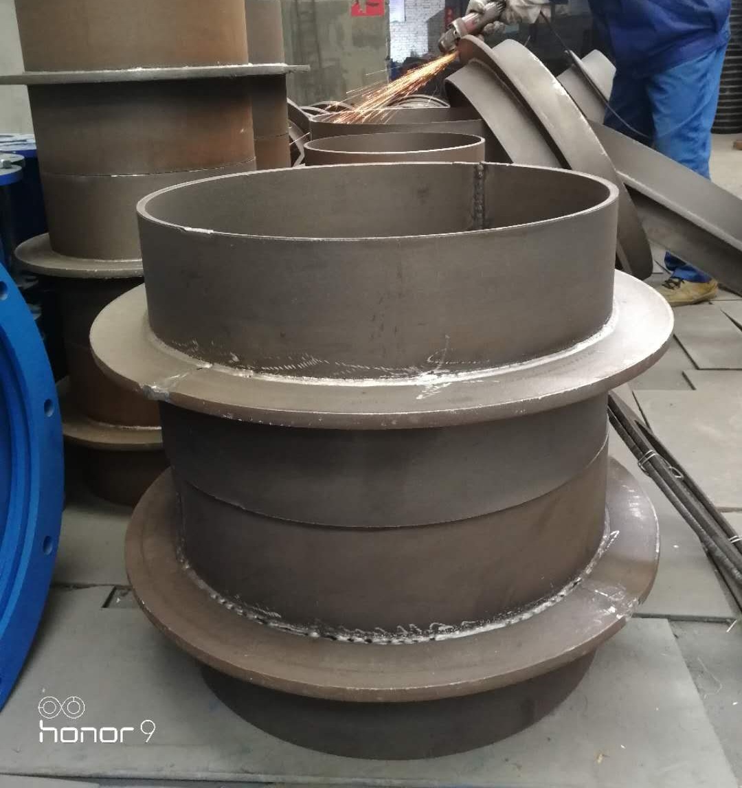 刚性防水套管除锈后效果
