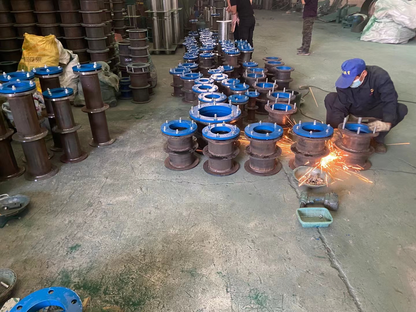 柔性防水套管制作现场图片
