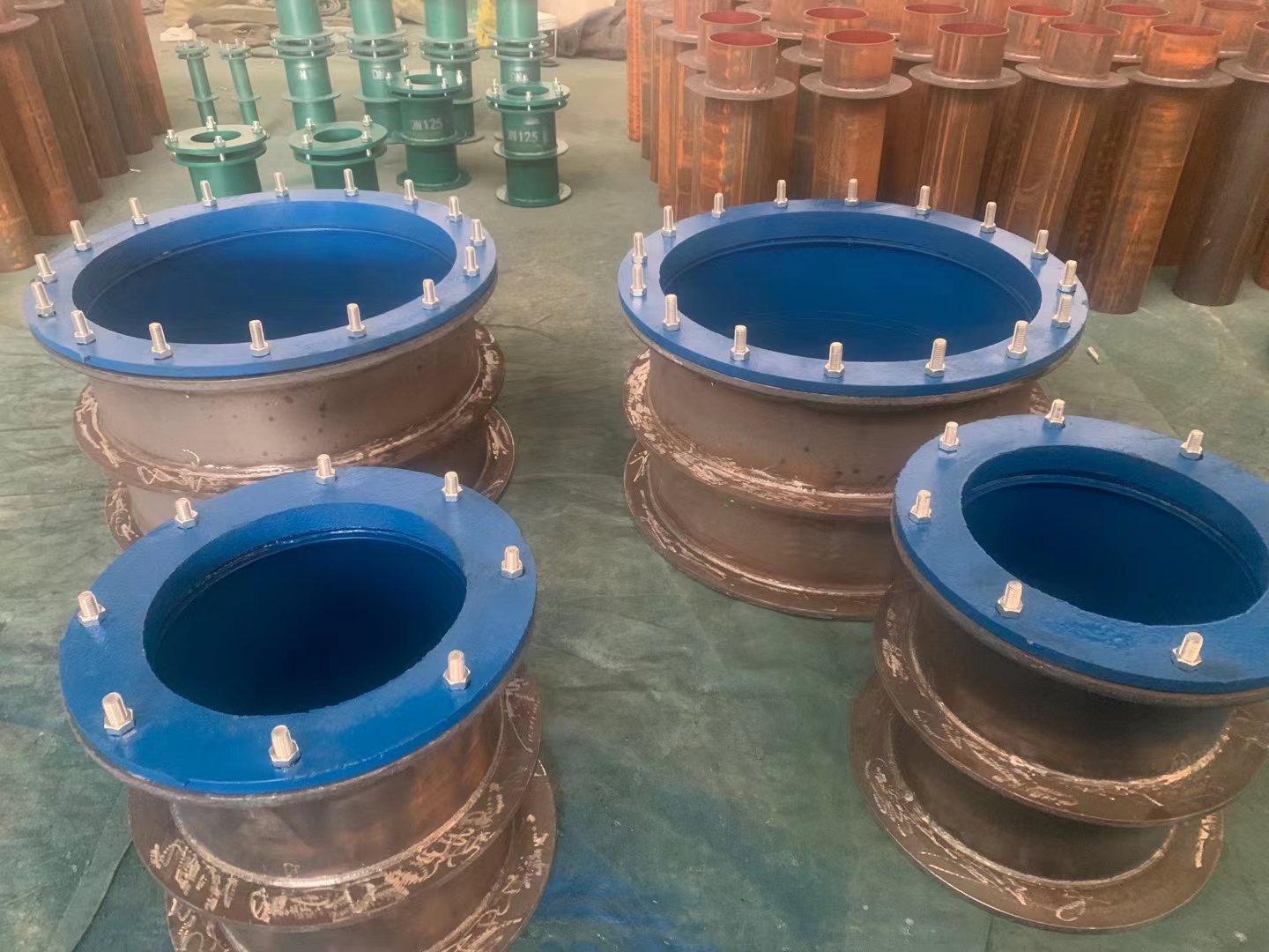 DN400柔性防水套管(A型)的实物图